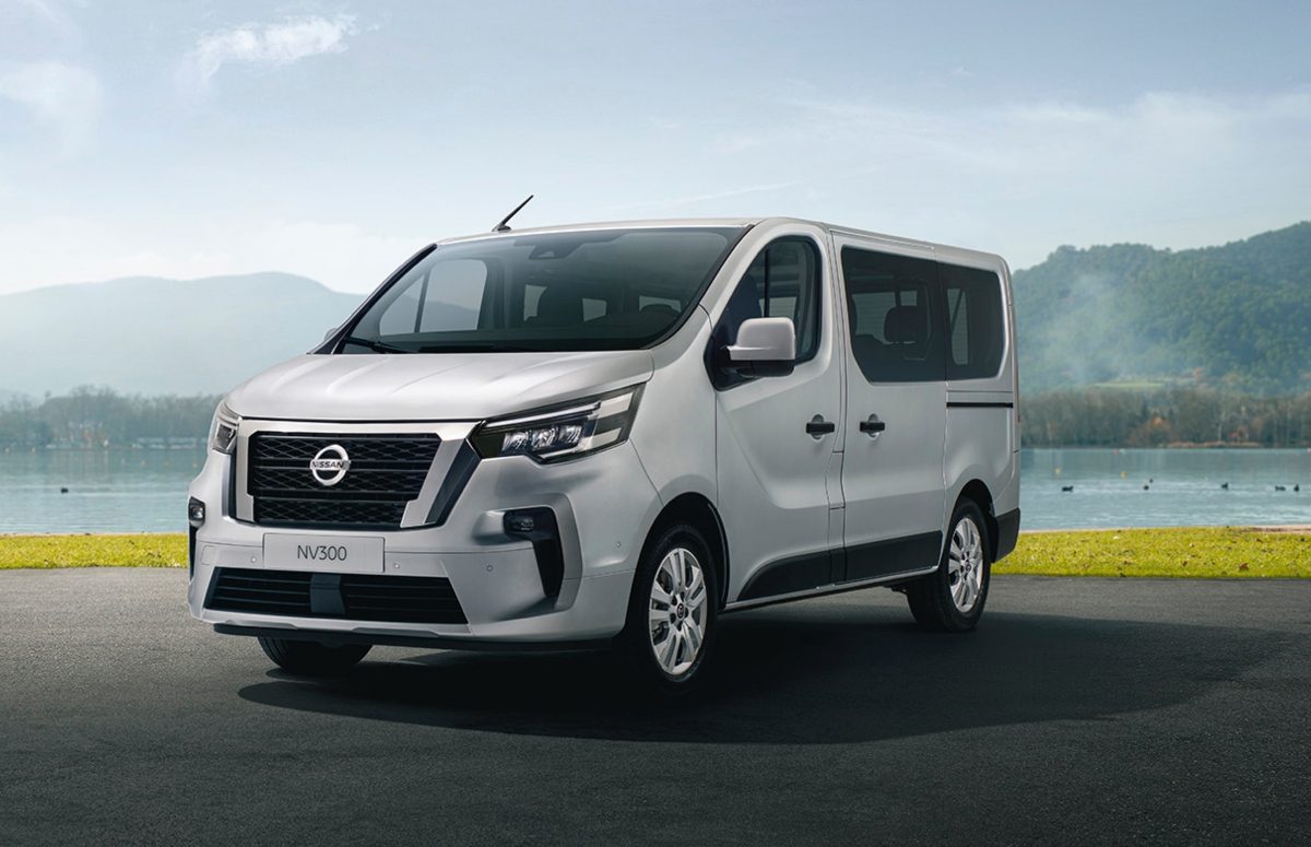 Nissan NV300 Alquiler Furgoneta 9 Plazas